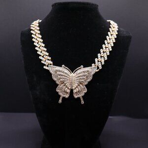 Golden Luxe Butterfly Necklace 🦋